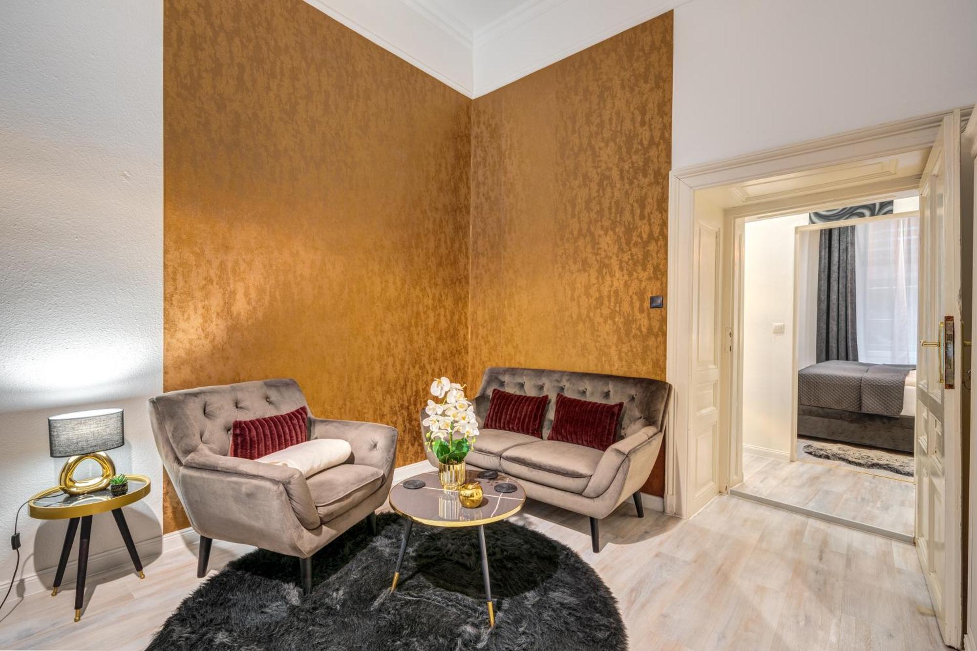 شقة Sweet Dreams At Opera House Downtown بودابست المظهر الخارجي الصورة